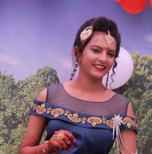 Meet your Posher, Heli